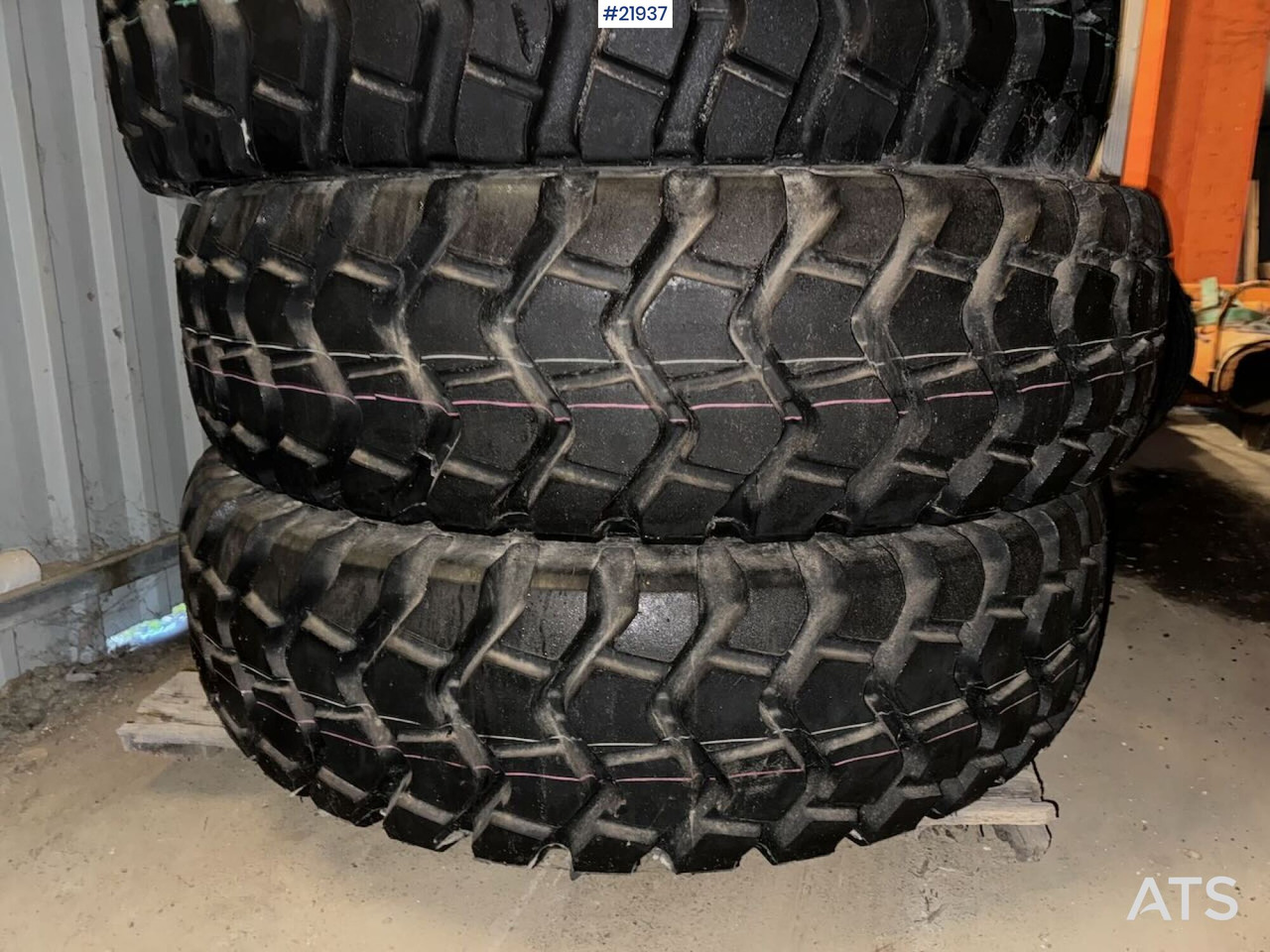 4 stk dekk til hjullaster eller veghøvel - Ελαστικό για Κατασκευή μηχανήματα: φωτογραφία 1 4 stk dekk til hjullaster eller veghøvel - Ελαστικό για Κατασκευή μηχανήματα: φωτογραφία 1