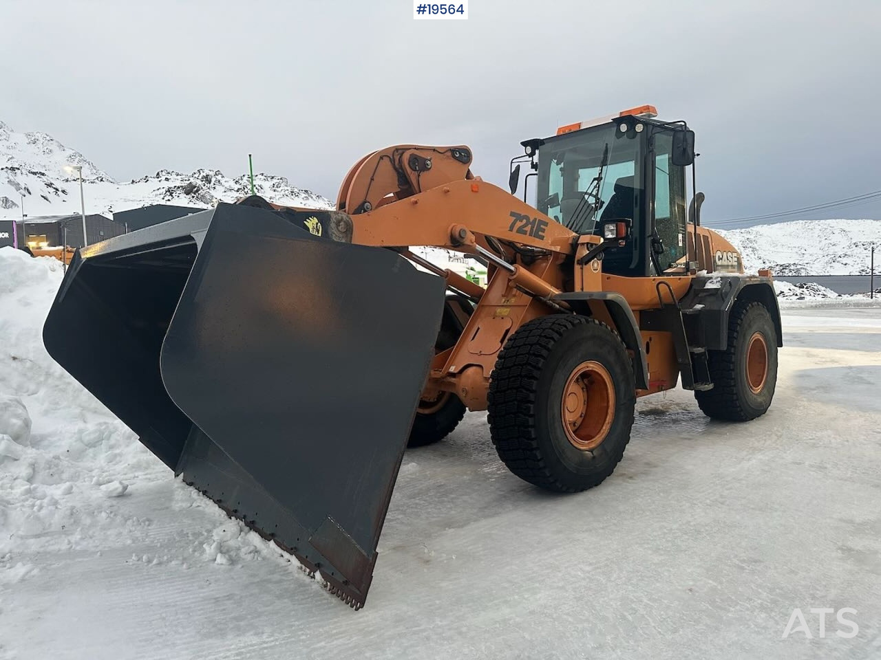 Case 721E hjullaster m/ snøskuffe og grusskuffe. Ny vekt og 2 sett dekk. SE VIDEO - Ελαστιχοφόρος φορτωτής: φωτογραφία 2 Case 721E hjullaster m/ snøskuffe og grusskuffe. Ny vekt og 2 sett dekk. SE VIDEO - Ελαστιχοφόρος φορτωτής: φωτογραφία 2