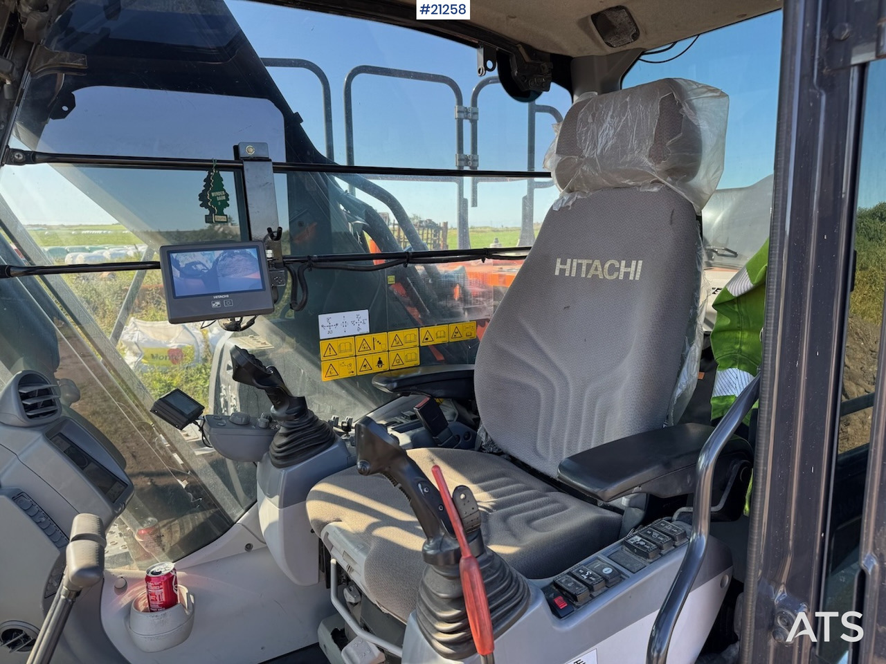 Εκσκαφέας Hitachi ZX 190 LC-6: φωτογραφία 16 Εκσκαφέας Hitachi ZX 190 LC-6: φωτογραφία 16