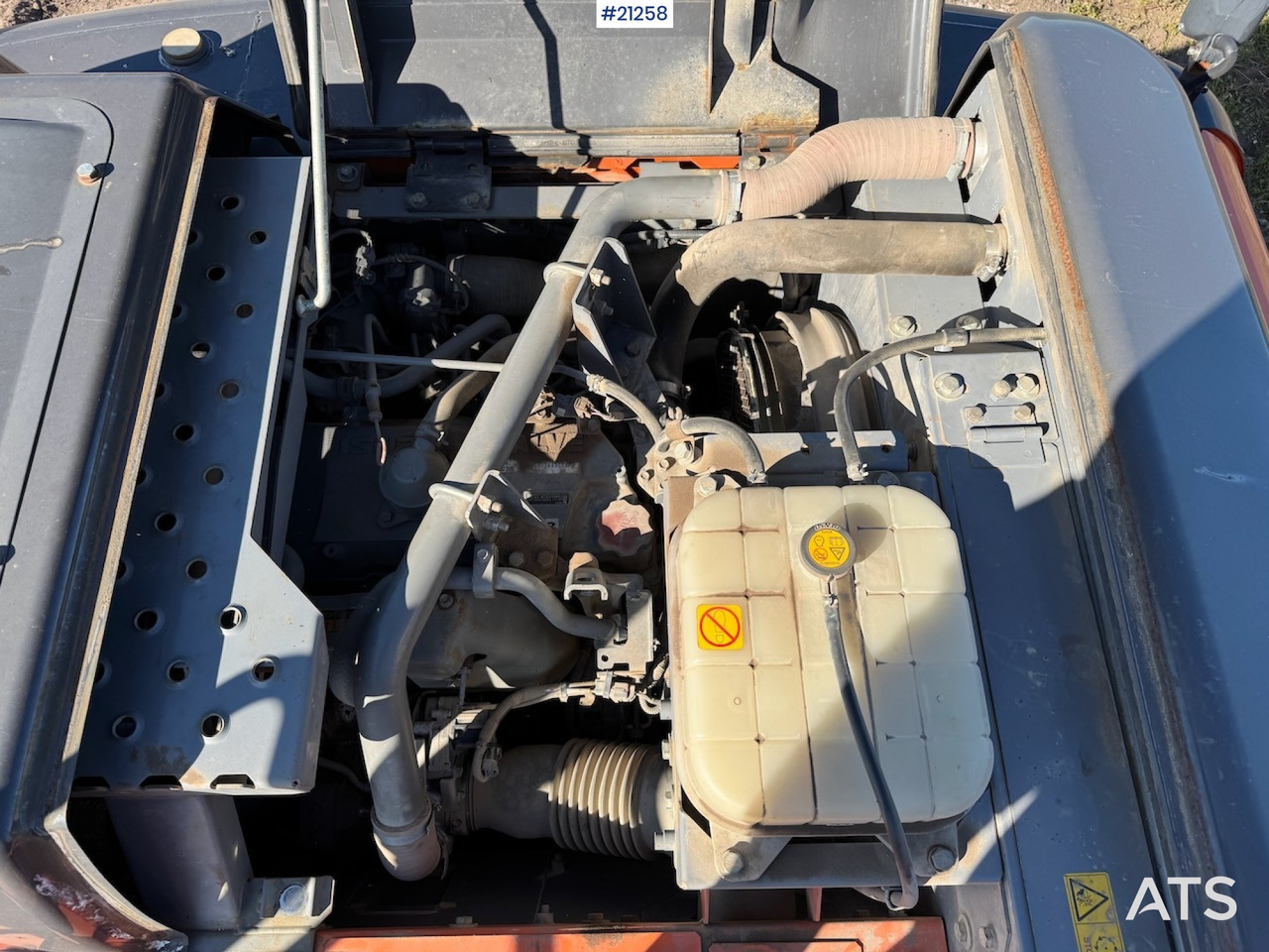 Εκσκαφέας Hitachi ZX 190 LC-6: φωτογραφία 34 Εκσκαφέας Hitachi ZX 190 LC-6: φωτογραφία 34