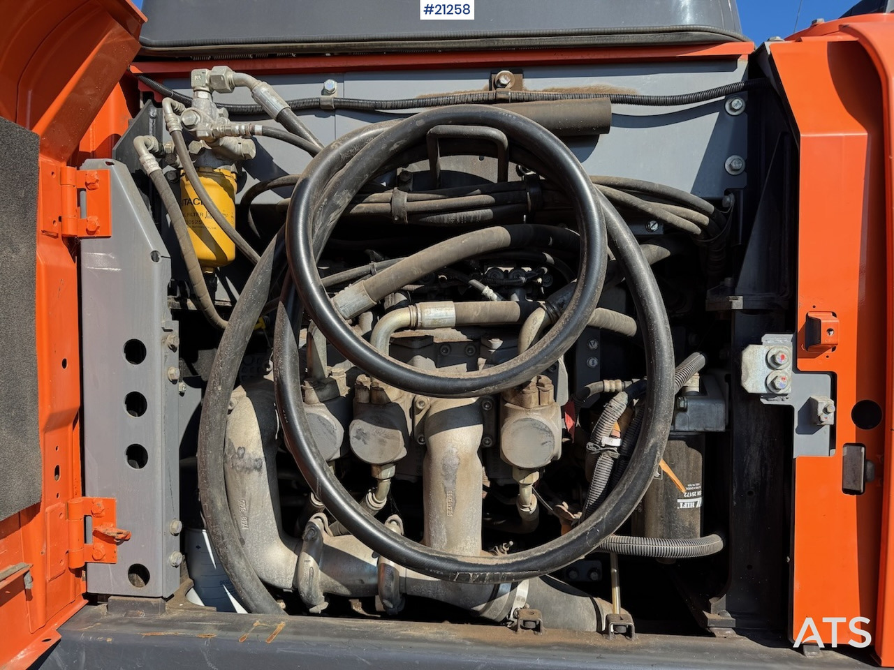 Εκσκαφέας Hitachi ZX 190 LC-6: φωτογραφία 32 Εκσκαφέας Hitachi ZX 190 LC-6: φωτογραφία 32