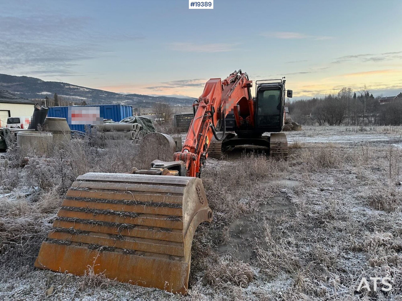 Hitachi ZX210LC-6 - Εκσκαφέας: φωτογραφία 3 Hitachi ZX210LC-6 - Εκσκαφέας: φωτογραφία 3