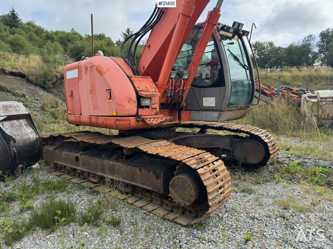 Hitachi ZX225 US - Ερπυστριοφόρος εκσκαφέας: φωτογραφία 5 Hitachi ZX225 US - Ερπυστριοφόρος εκσκαφέας: φωτογραφία 5