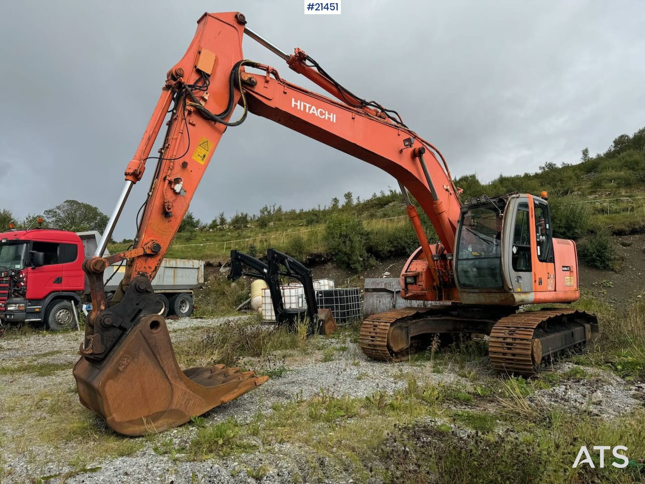 Hitachi ZX225 US - Ερπυστριοφόρος εκσκαφέας: φωτογραφία 1 Hitachi ZX225 US - Ερπυστριοφόρος εκσκαφέας: φωτογραφία 1