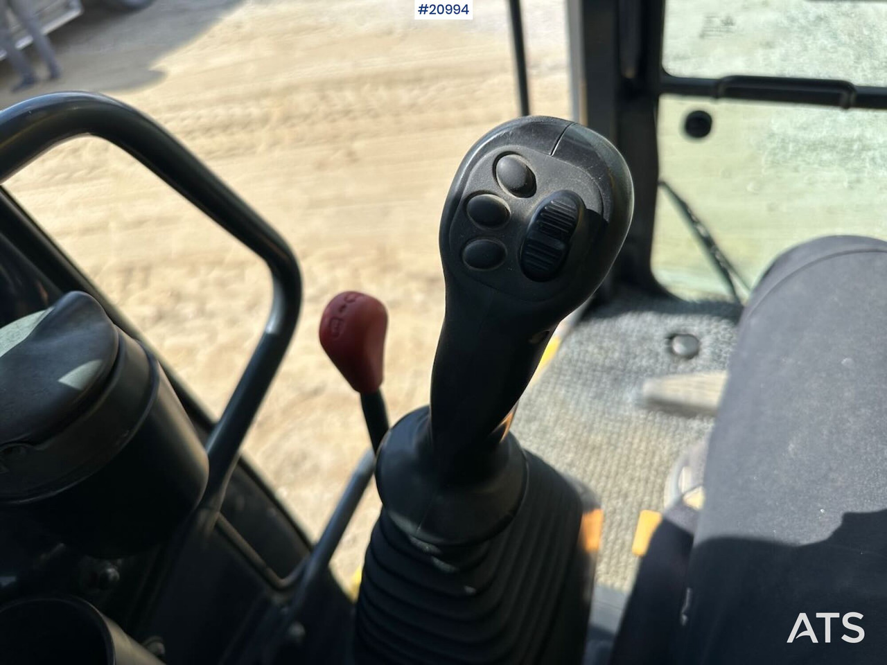 Ερπυστριοφόρος εκσκαφέας Komatsu PC228USLC-10: φωτογραφία 39