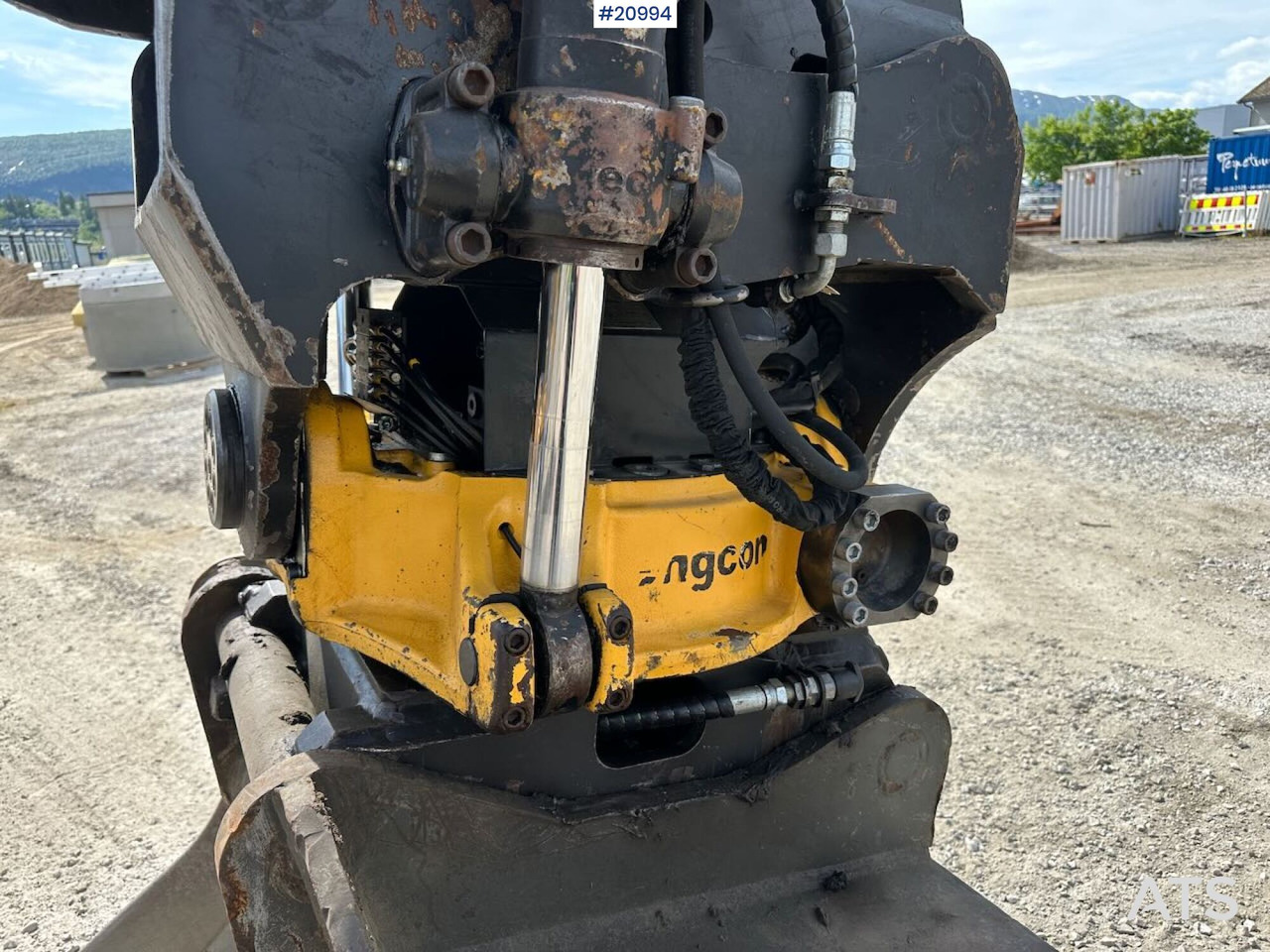 Ερπυστριοφόρος εκσκαφέας Komatsu PC228USLC-10: φωτογραφία 12