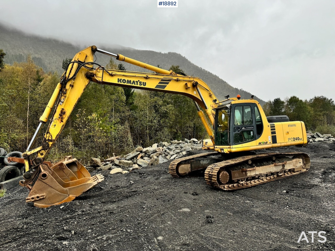Komatsu PC240LC-6K - Εκσκαφέας: φωτογραφία 2 Komatsu PC240LC-6K - Εκσκαφέας: φωτογραφία 2