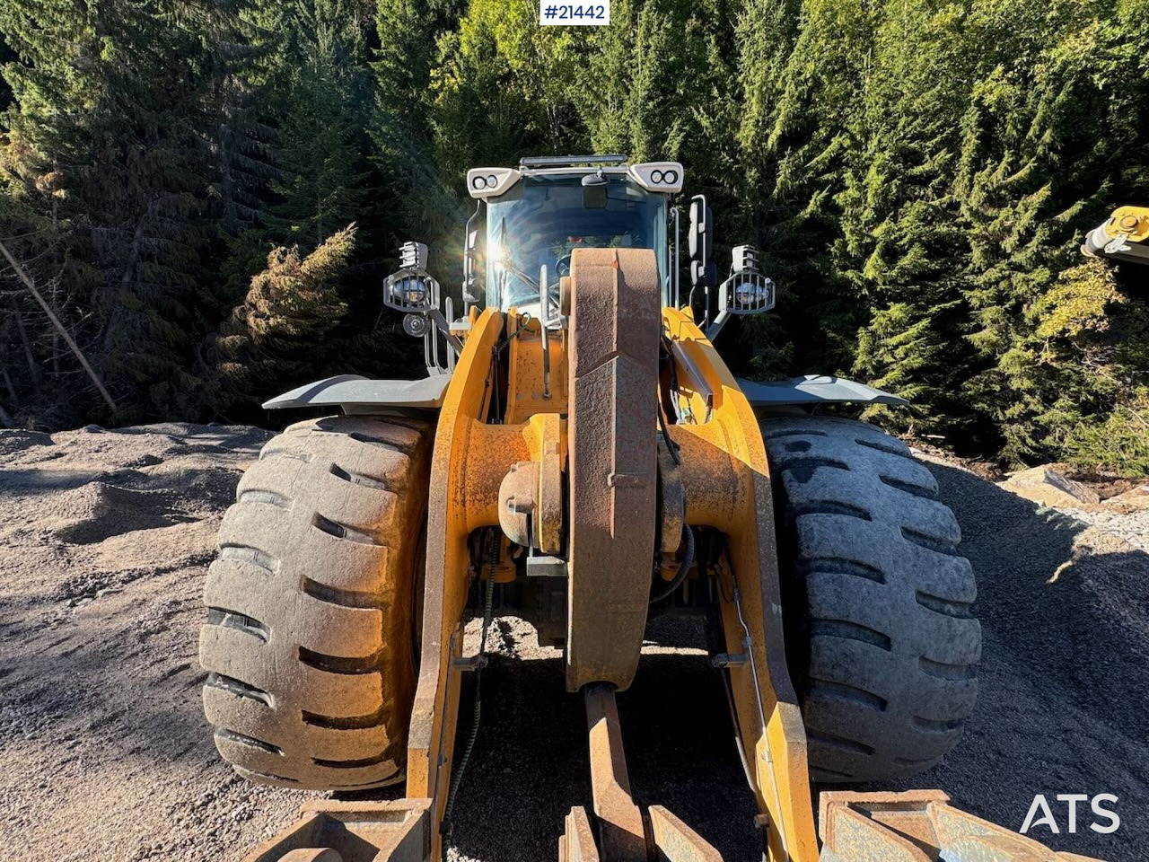 Liebherr L580 - Ελαστιχοφόρος φορτωτής: φωτογραφία 3 Liebherr L580 - Ελαστιχοφόρος φορτωτής: φωτογραφία 3