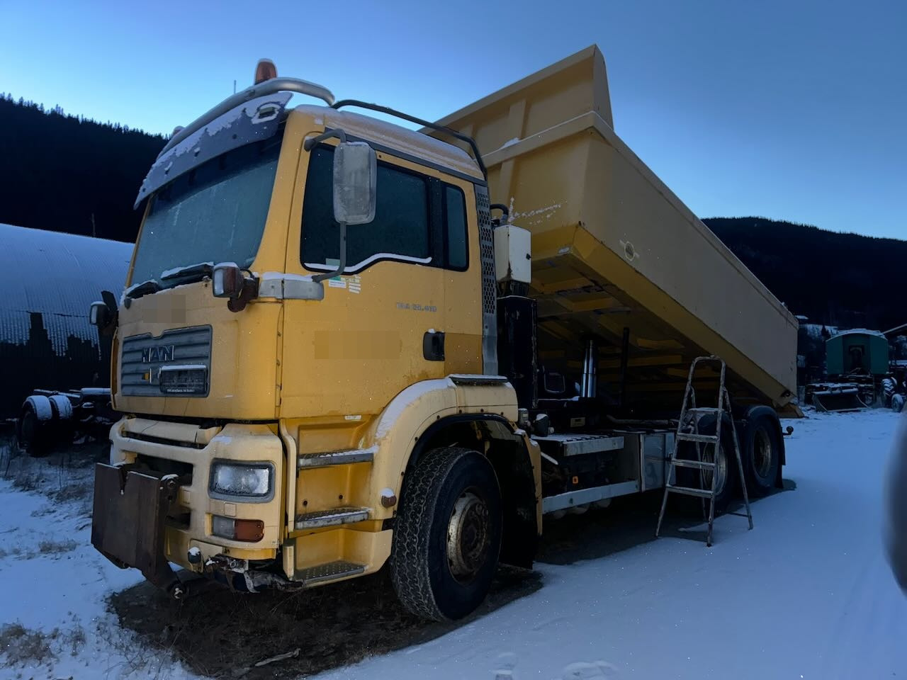 MAN TGA 28.410 6x2 Brøyterigget Tippbil. Rep objekt. - Φορτηγό ανατρεπόμενο: φωτογραφία 2 MAN TGA 28.410 6x2 Brøyterigget Tippbil. Rep objekt. - Φορτηγό ανατρεπόμενο: φωτογραφία 2