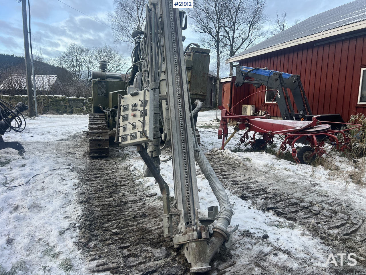 Γεωτρύπανο Nemek 503 TXI borerigg m/ lite timer i forhold til alder: φωτογραφία 8 Γεωτρύπανο Nemek 503 TXI borerigg m/ lite timer i forhold til alder: φωτογραφία 8