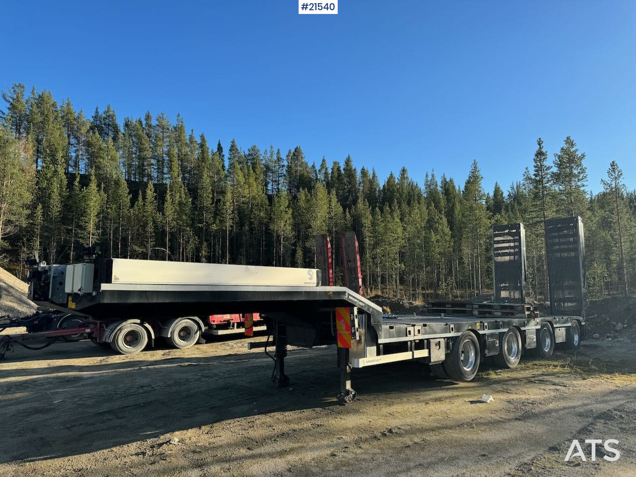 Rojo 2021 Rojo Maskinsemi m/ hydrauliske kjørebruer - Επικαθήμενο με χαμηλό δάπεδο: φωτογραφία 3 Rojo 2021 Rojo Maskinsemi m/ hydrauliske kjørebruer - Επικαθήμενο με χαμηλό δάπεδο: φωτογραφία 3