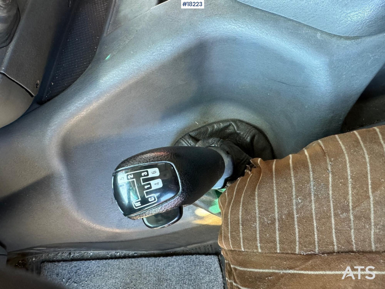 Φορτηγό φόρτωσης γάντζου Scania 124G: φωτογραφία 27 Φορτηγό φόρτωσης γάντζου Scania 124G: φωτογραφία 27