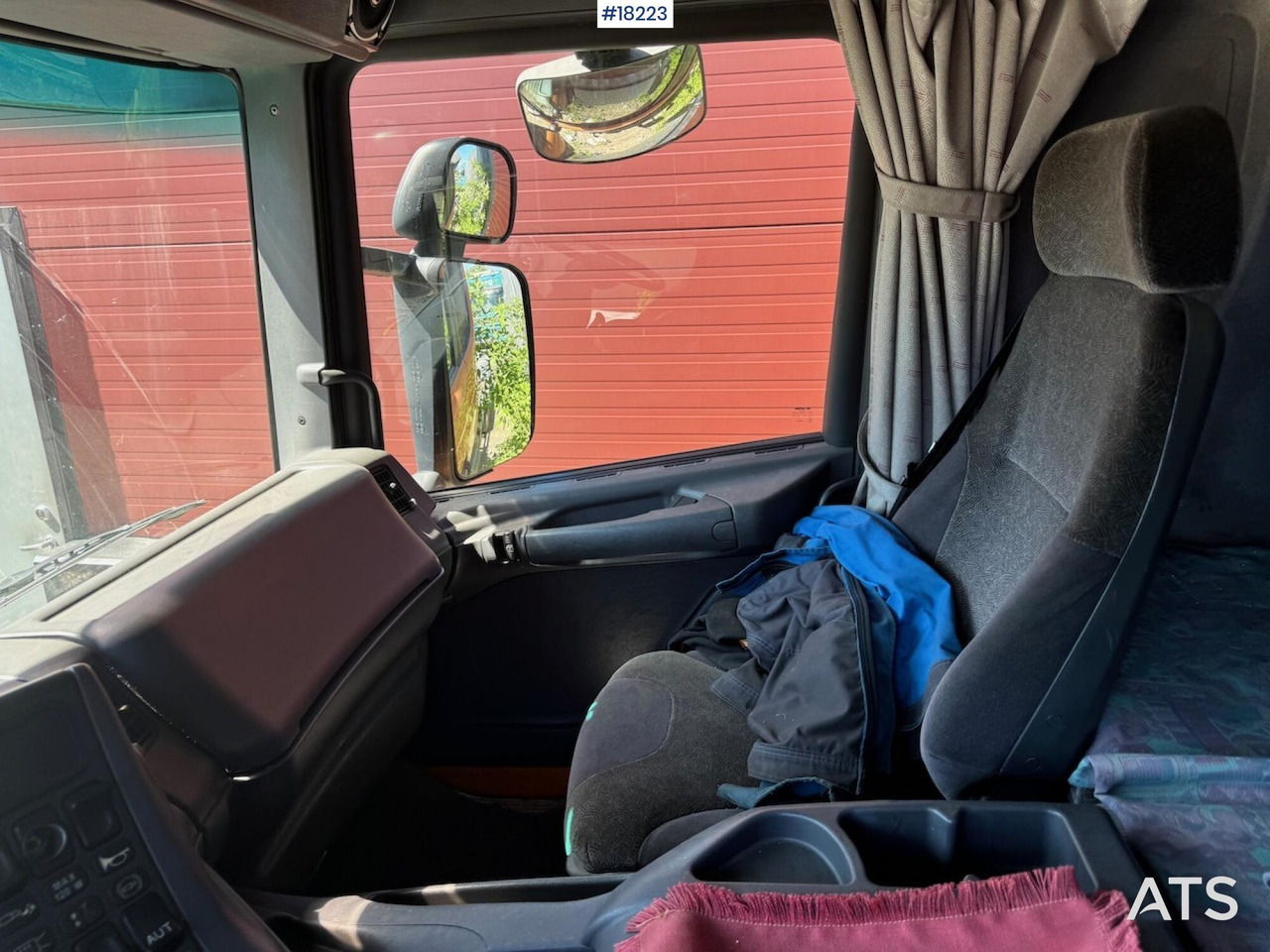 Φορτηγό φόρτωσης γάντζου Scania 124G: φωτογραφία 26 Φορτηγό φόρτωσης γάντζου Scania 124G: φωτογραφία 26