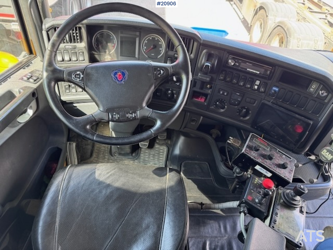 Φορτηγό ανατρεπόμενο Scania R560: φωτογραφία 43