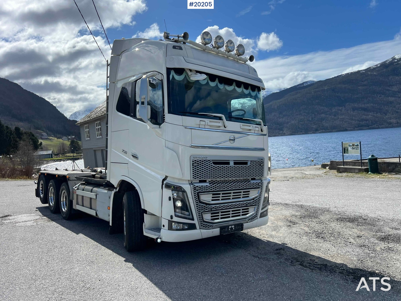 Volvo FH16 750 - Φορτηγό φόρτωσης γάντζου: φωτογραφία 1 Volvo FH16 750 - Φορτηγό φόρτωσης γάντζου: φωτογραφία 1