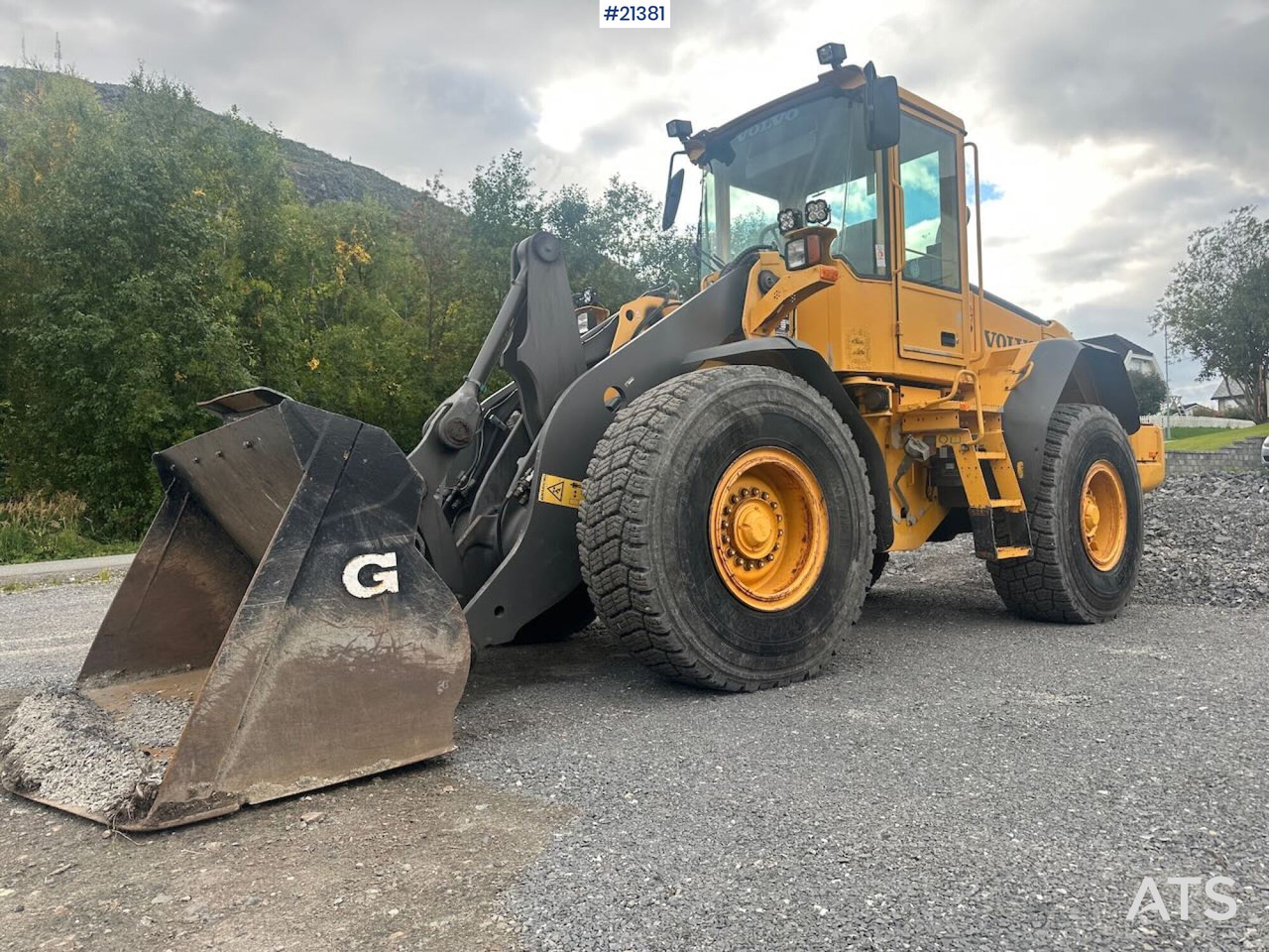 Volvo L90E - Ελαστιχοφόρος φορτωτής: φωτογραφία 1 Volvo L90E - Ελαστιχοφόρος φορτωτής: φωτογραφία 1