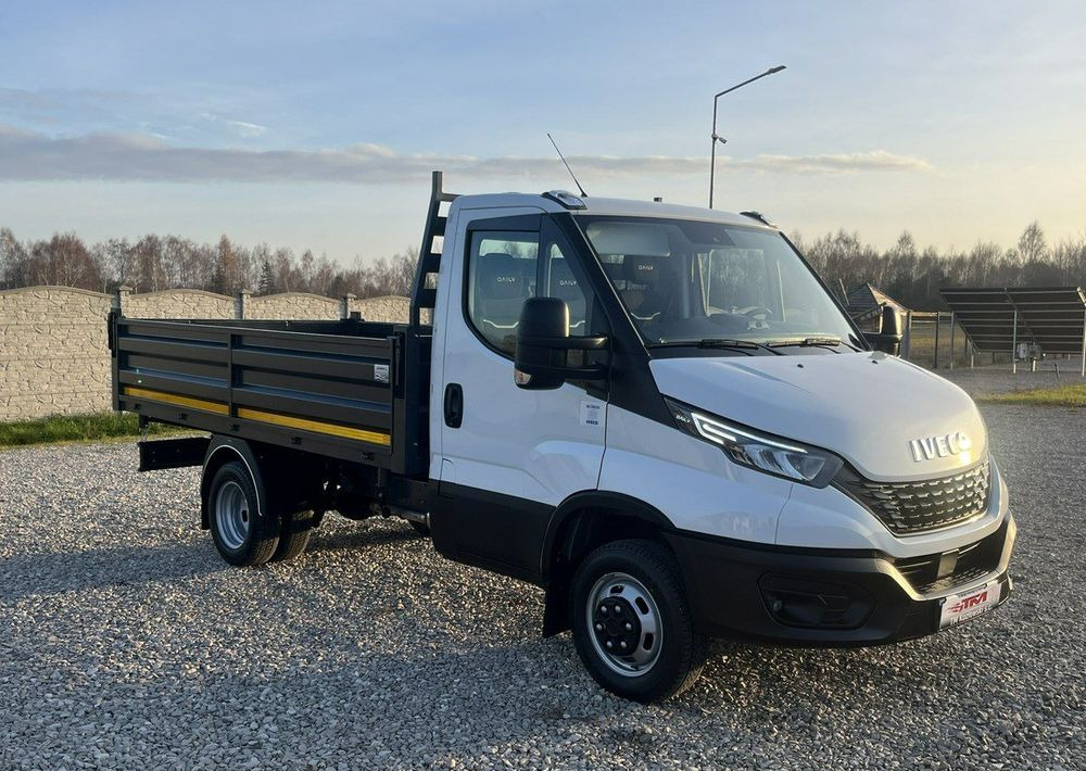 Όχημα με ανατρεπομενη καροτσα Iveco Daily: φωτογραφία 27 Όχημα με ανατρεπομενη καροτσα Iveco Daily: φωτογραφία 27