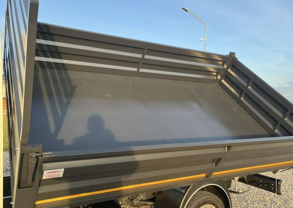 Όχημα με ανατρεπομενη καροτσα Iveco Daily: φωτογραφία 7 Όχημα με ανατρεπομενη καροτσα Iveco Daily: φωτογραφία 7