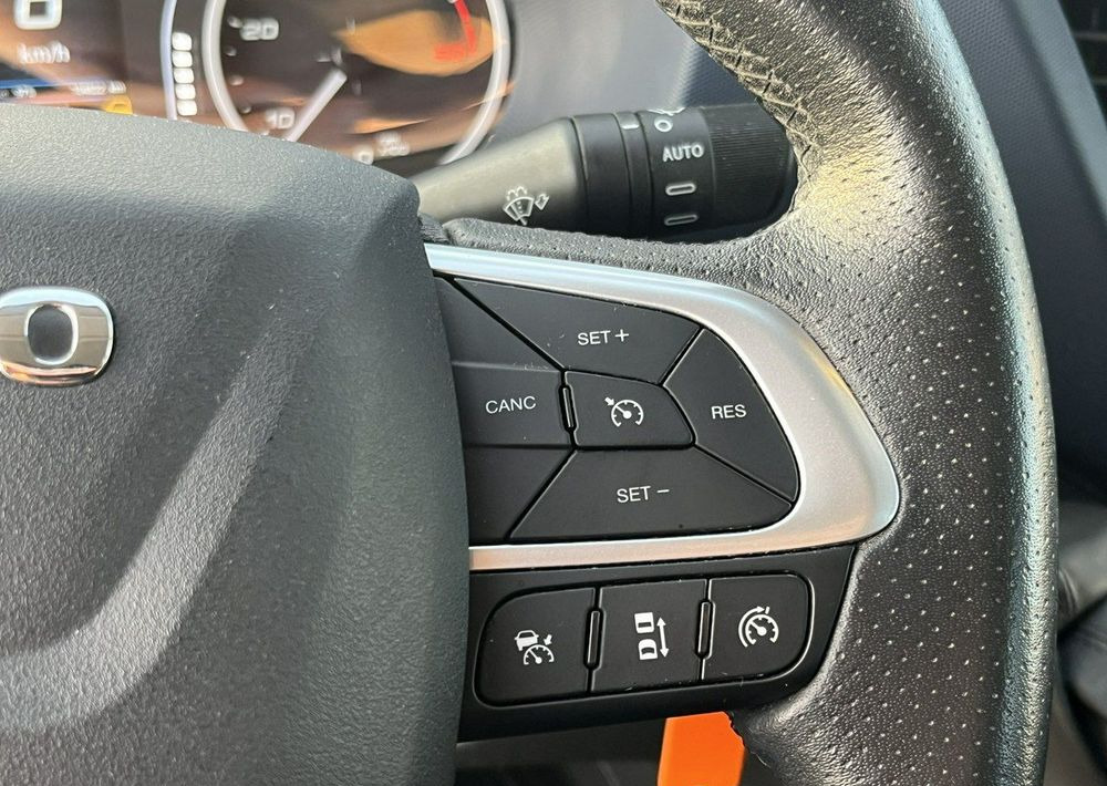 Όχημα με ανατρεπομενη καροτσα Iveco Daily: φωτογραφία 23 Όχημα με ανατρεπομενη καροτσα Iveco Daily: φωτογραφία 23