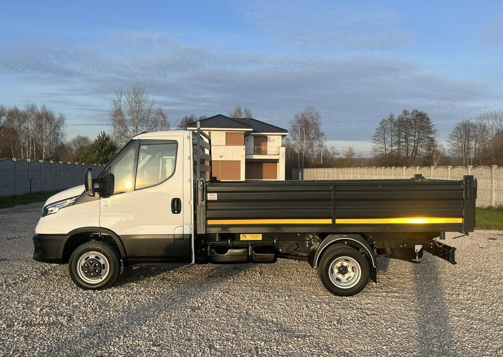 Όχημα με ανατρεπομενη καροτσα Iveco Daily: φωτογραφία 25 Όχημα με ανατρεπομενη καροτσα Iveco Daily: φωτογραφία 25