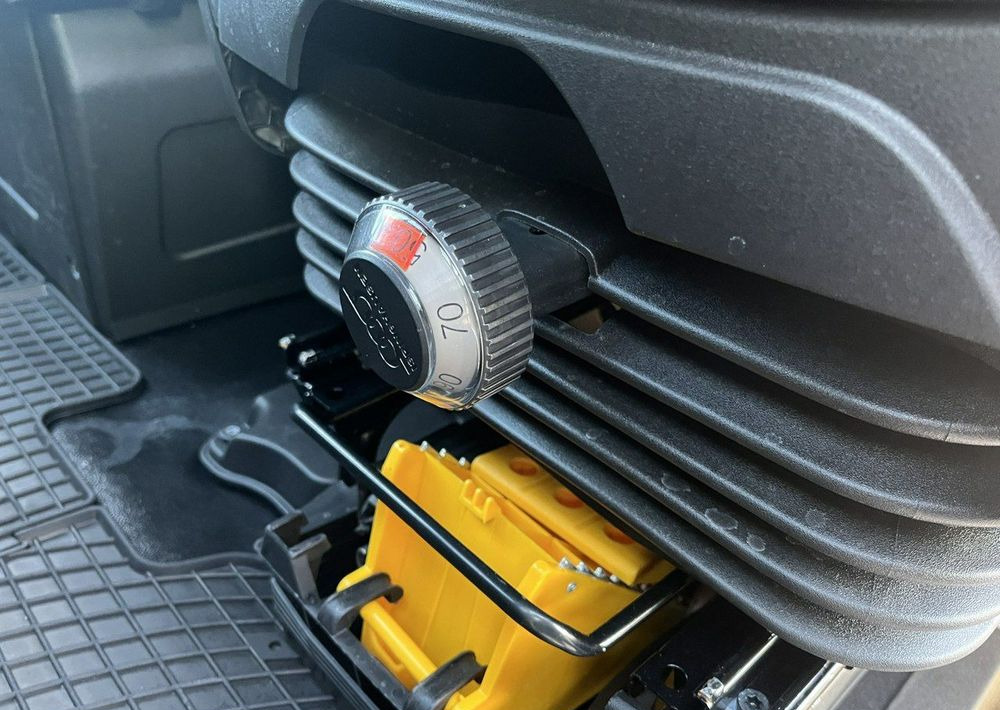 Όχημα με ανατρεπομενη καροτσα Iveco Daily: φωτογραφία 18 Όχημα με ανατρεπομενη καροτσα Iveco Daily: φωτογραφία 18