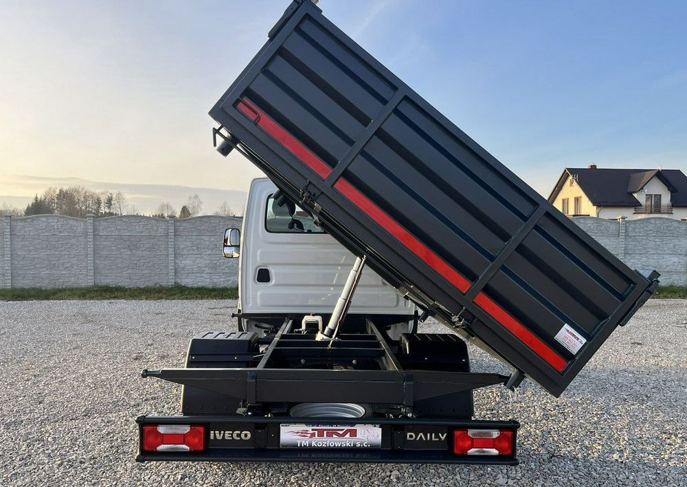 Όχημα με ανατρεπομενη καροτσα Iveco Daily: φωτογραφία 36 Όχημα με ανατρεπομενη καροτσα Iveco Daily: φωτογραφία 36