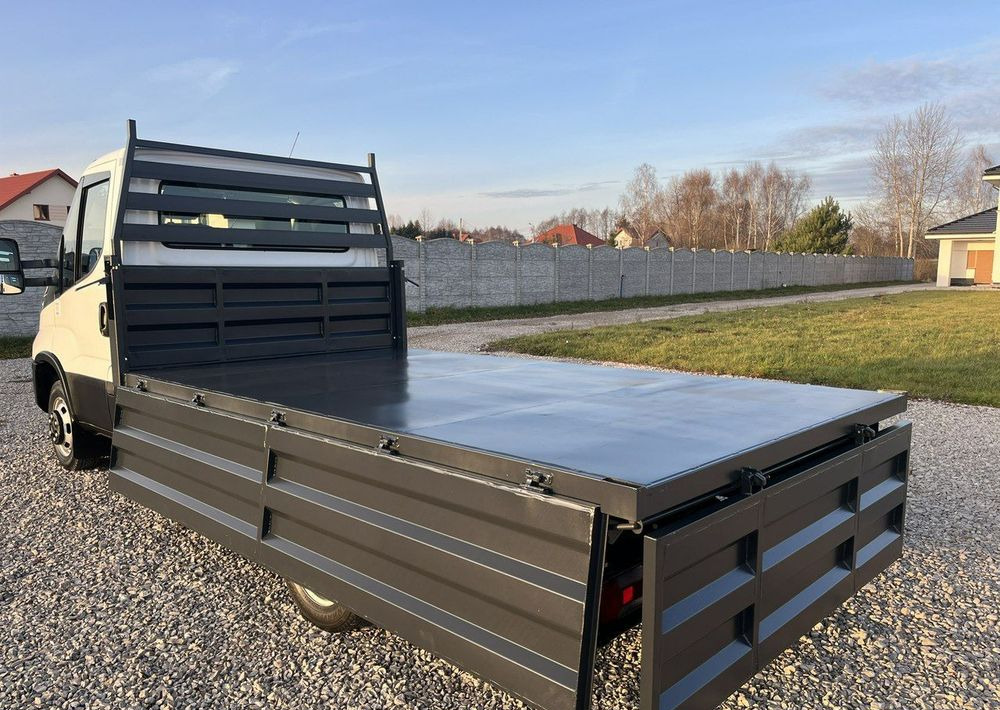 Όχημα με ανατρεπομενη καροτσα Iveco Daily: φωτογραφία 10 Όχημα με ανατρεπομενη καροτσα Iveco Daily: φωτογραφία 10