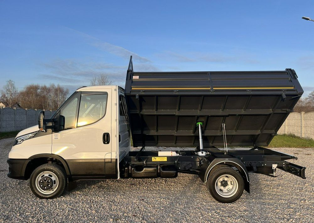 Όχημα με ανατρεπομενη καροτσα Iveco Daily: φωτογραφία 6 Όχημα με ανατρεπομενη καροτσα Iveco Daily: φωτογραφία 6