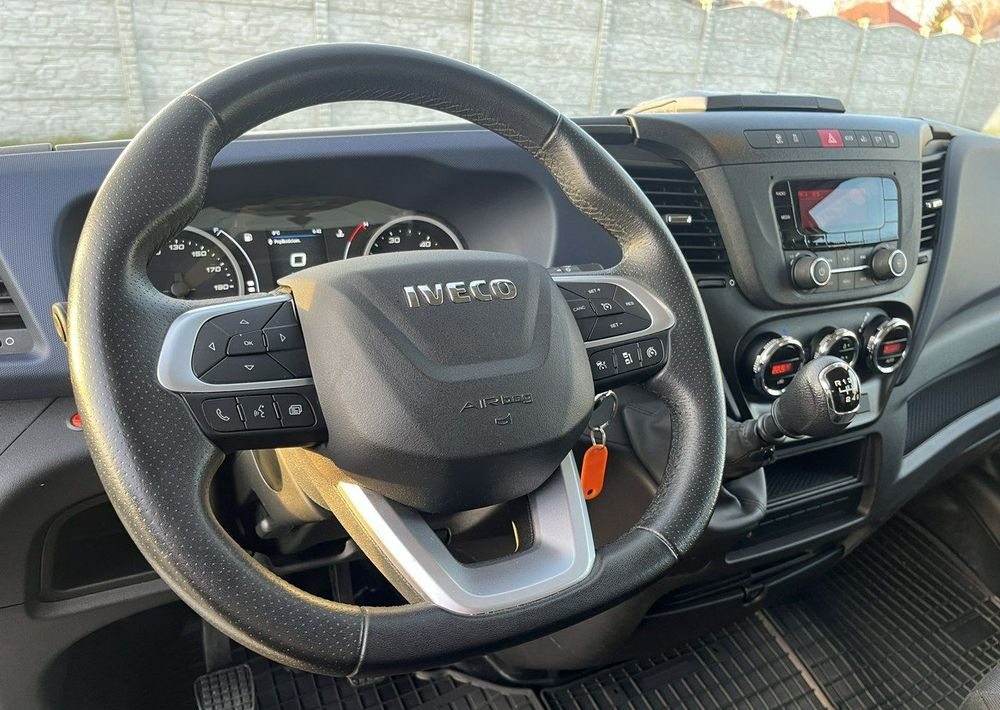 Όχημα με ανατρεπομενη καροτσα Iveco Daily: φωτογραφία 15 Όχημα με ανατρεπομενη καροτσα Iveco Daily: φωτογραφία 15