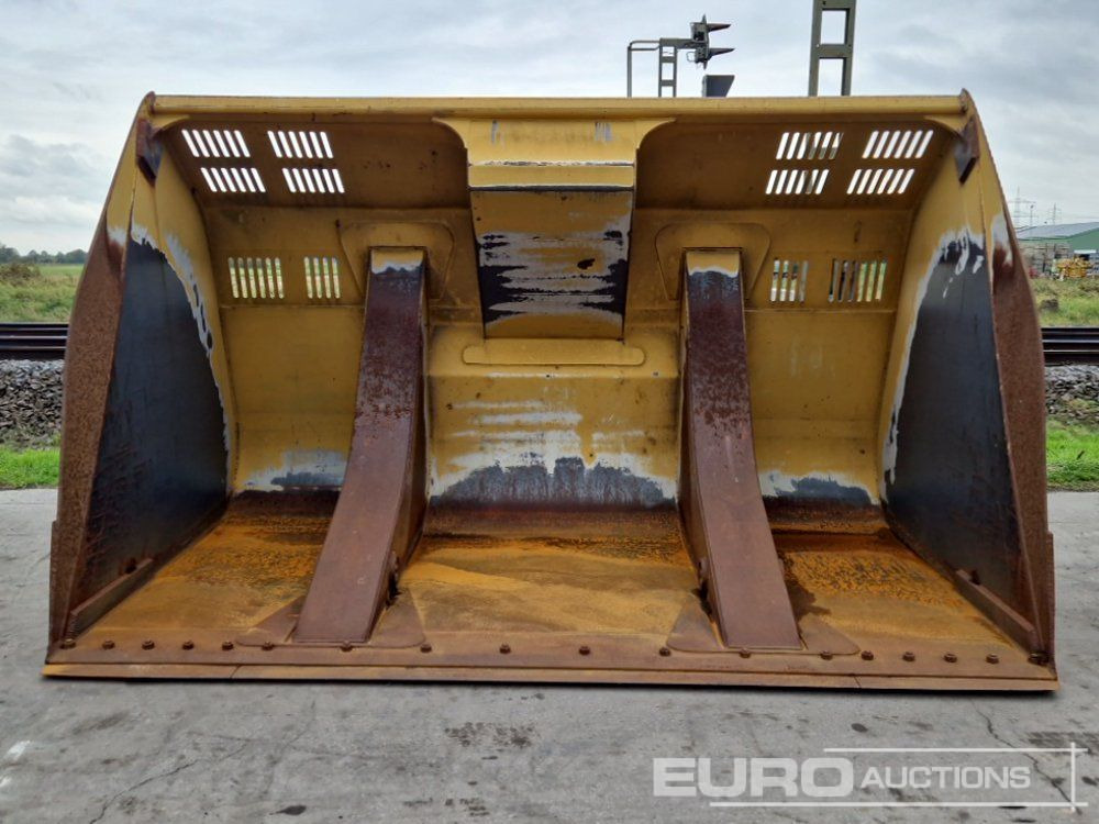 152" High Tip Front Loading Bucket to suit CAT 966M - Κουβάς: φωτογραφία 5 152" High Tip Front Loading Bucket to suit CAT 966M - Κουβάς: φωτογραφία 5