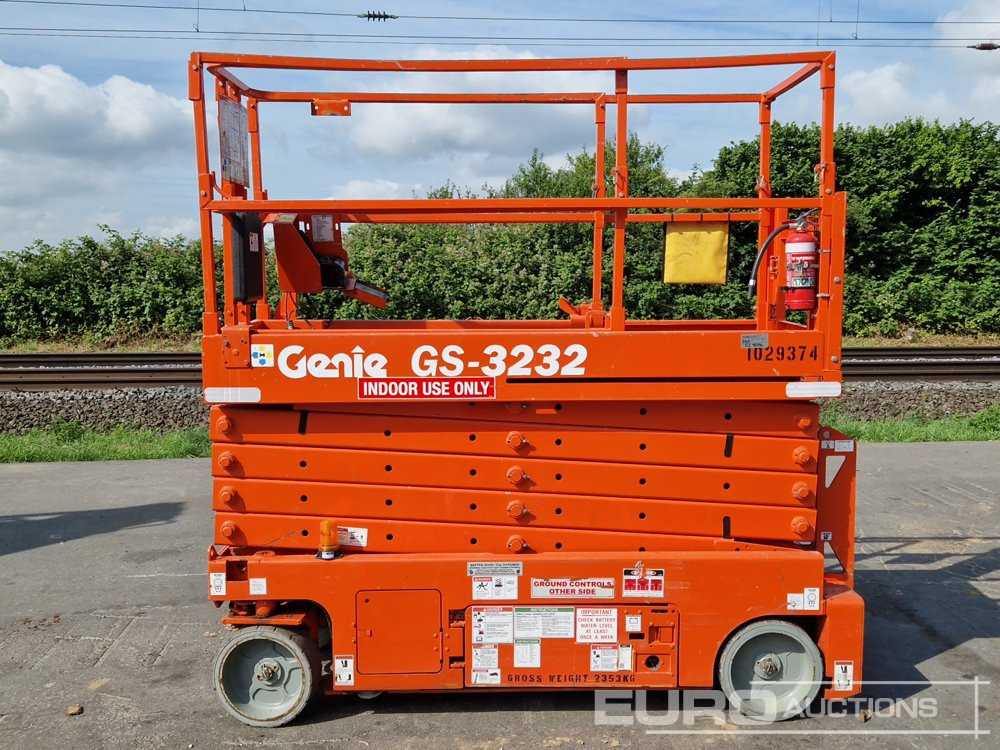 2010 Genie GS-3232 - Πλατφόρμα εναέρια: φωτογραφία 2 2010 Genie GS-3232 - Πλατφόρμα εναέρια: φωτογραφία 2