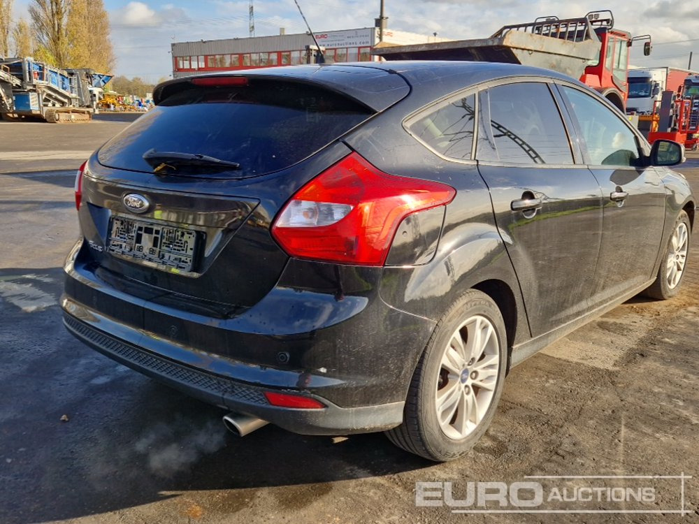 2011 Ford Focus - Αυτοκίνητο: φωτογραφία 5 2011 Ford Focus - Αυτοκίνητο: φωτογραφία 5