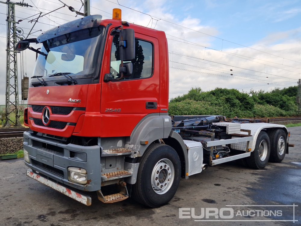 2011 Mercedes Benz AXOR 2540 - Φορτηγό φόρτωσης γάντζου: φωτογραφία 1 2011 Mercedes Benz AXOR 2540 - Φορτηγό φόρτωσης γάντζου: φωτογραφία 1