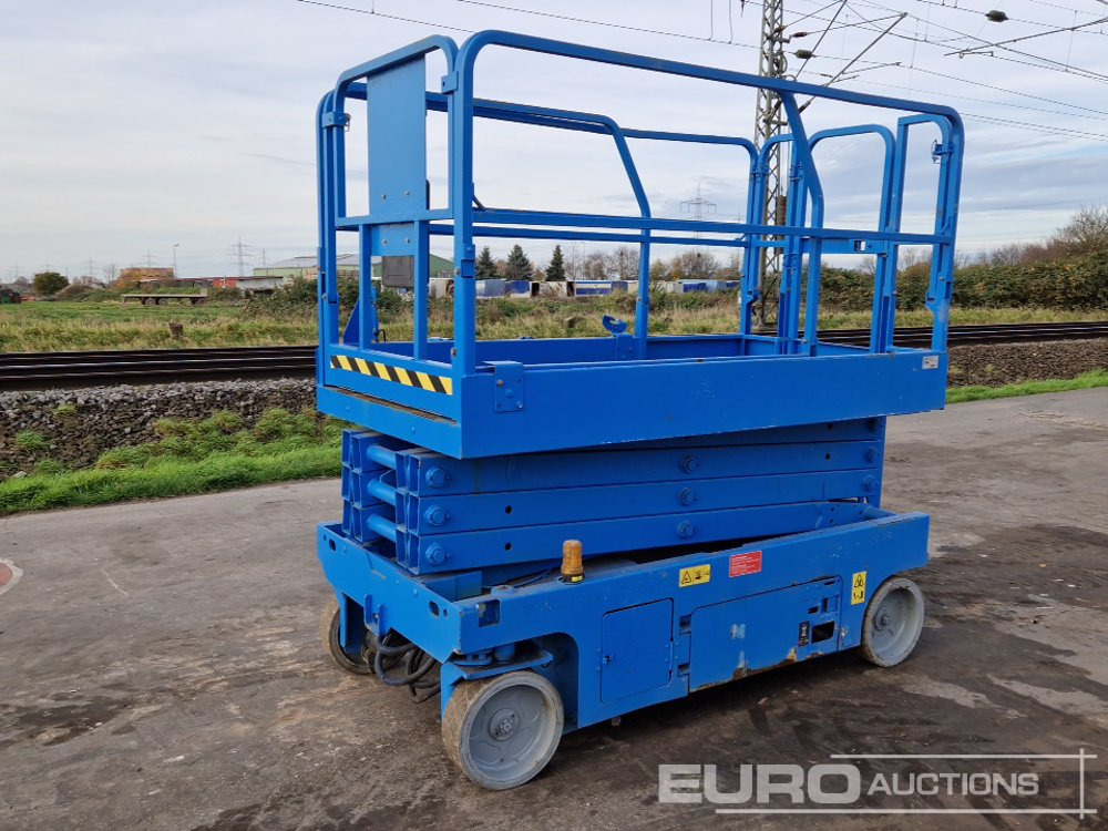 2013 Genie GS-2646 - Ψαλιδωτό ανυψωτικό: φωτογραφία 1 2013 Genie GS-2646 - Ψαλιδωτό ανυψωτικό: φωτογραφία 1