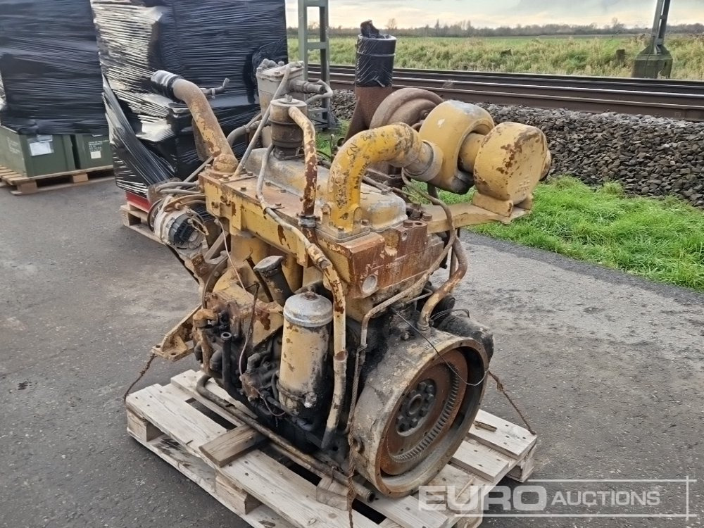 4 Cylinder Turbo CAT 3304 Diesel Engine - Κινητήρας: φωτογραφία 1 4 Cylinder Turbo CAT 3304 Diesel Engine - Κινητήρας: φωτογραφία 1