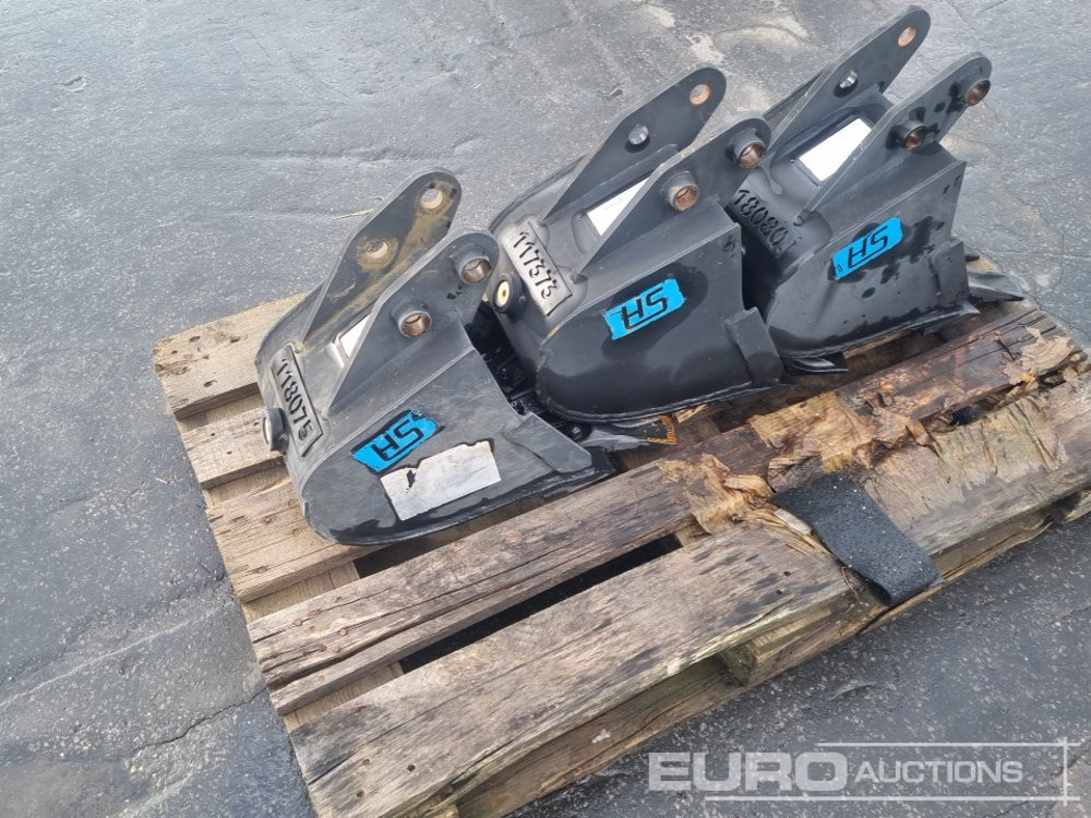 8" Digging Buckets (3 of) - Κουβάς: φωτογραφία 1 8" Digging Buckets (3 of) - Κουβάς: φωτογραφία 1