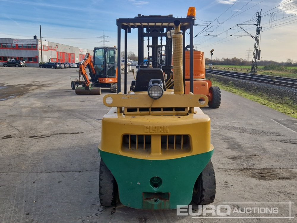 Clark C-500 - Περονοφόρο όχημα: φωτογραφία 4 Clark C-500 - Περονοφόρο όχημα: φωτογραφία 4