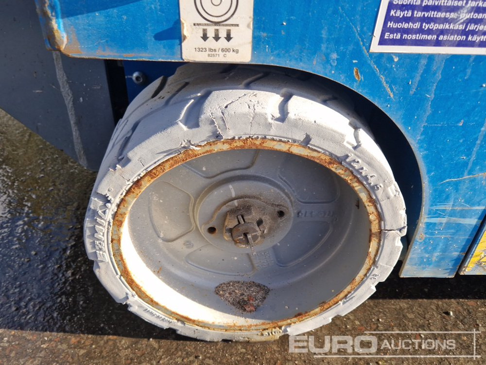 Ψαλιδωτό ανυψωτικό Genie GS-1932: φωτογραφία 7