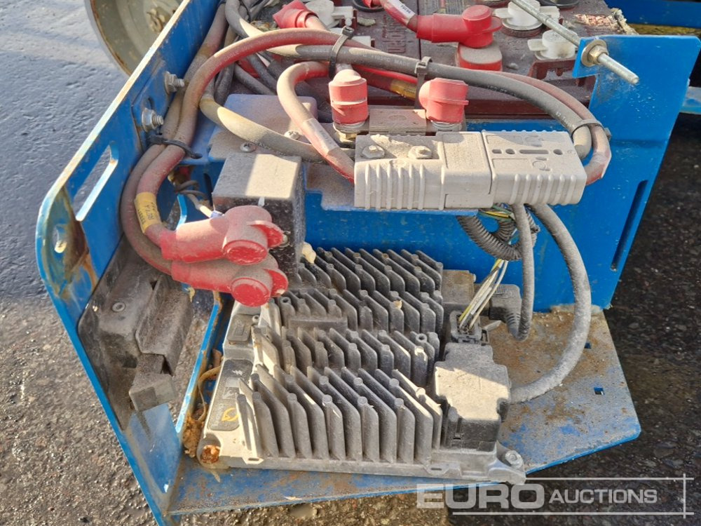 Ψαλιδωτό ανυψωτικό Genie GS-1932: φωτογραφία 18