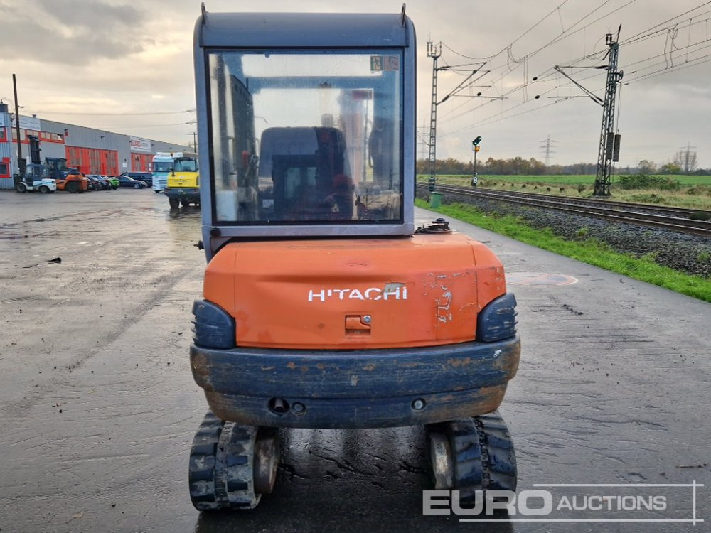 Hitachi ZX30 - Μίνι εκσκαφέας: φωτογραφία 4 Hitachi ZX30 - Μίνι εκσκαφέας: φωτογραφία 4