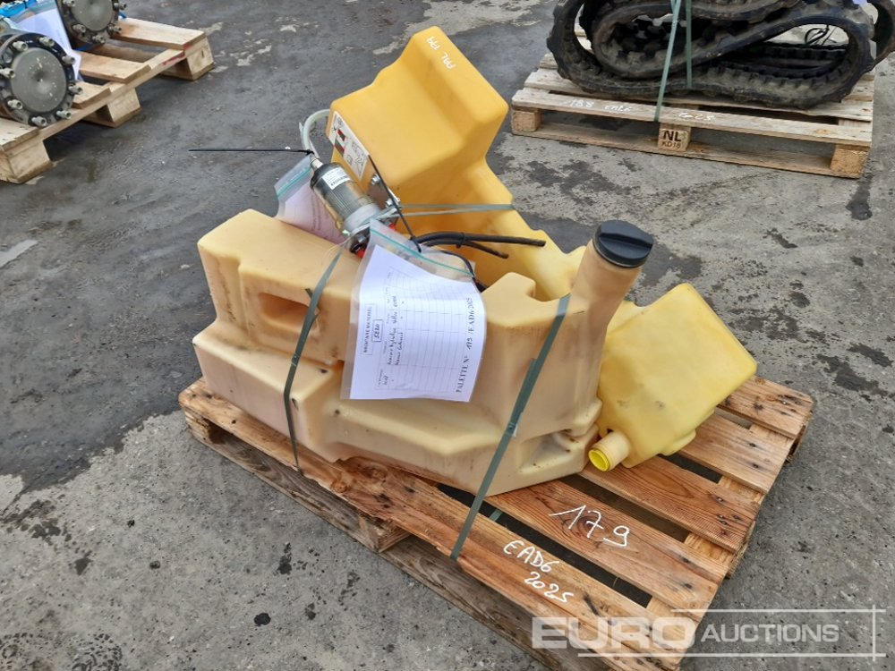 Hydraulic Tank to suit Volvo ECR50D (2 of) - Ανταλλακτικό για Εκσκαφέας: φωτογραφία 4 Hydraulic Tank to suit Volvo ECR50D (2 of) - Ανταλλακτικό για Εκσκαφέας: φωτογραφία 4