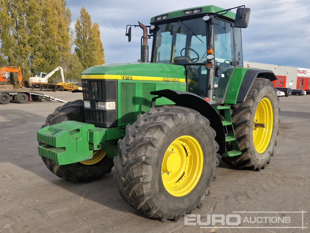 John Deere 7810 - Τρακτέρ: φωτογραφία 1 John Deere 7810 - Τρακτέρ: φωτογραφία 1