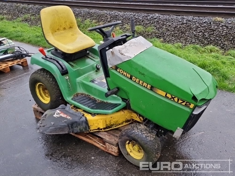 Χλοοκοπτικό John Deere LX172: φωτογραφία 6