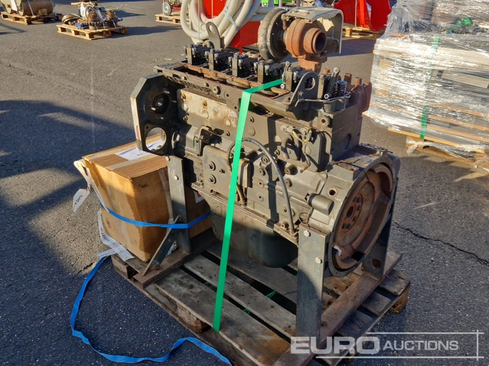 Komatsu Turbo Diesel Engine - Κινητήρας: φωτογραφία 2 Komatsu Turbo Diesel Engine - Κινητήρας: φωτογραφία 2