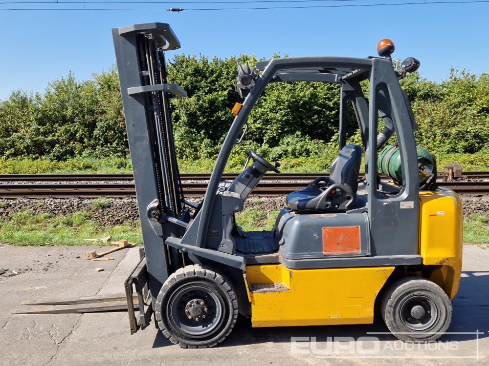 Nissan UD02A25PQ - Περονοφόρο όχημα: φωτογραφία 2 Nissan UD02A25PQ - Περονοφόρο όχημα: φωτογραφία 2