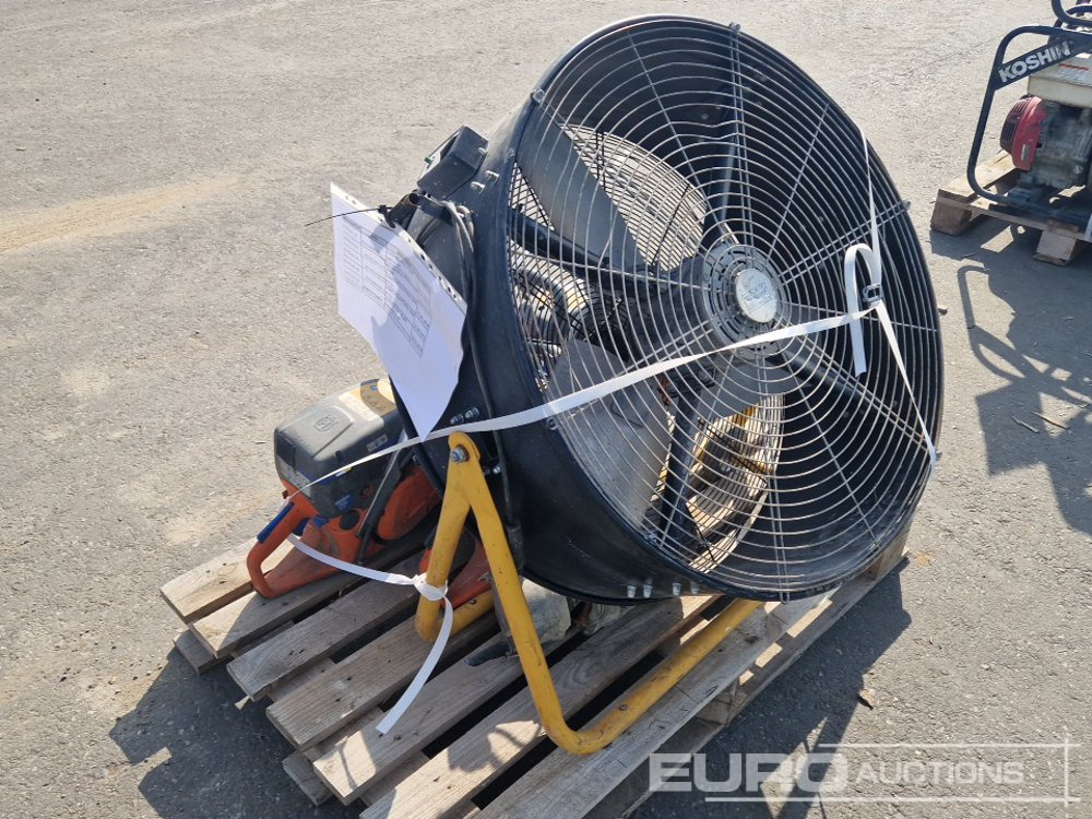Pallet of Husqvarna Handheld Petrol Saws (3 of), Weda10 Submersible Pump, Master DF30P Electric Fan - Εξοπλισμού κατασκευών: φωτογραφία 2 Pallet of Husqvarna Handheld Petrol Saws (3 of), Weda10 Submersible Pump, Master DF30P Electric Fan - Εξοπλισμού κατασκευών: φωτογραφία 2