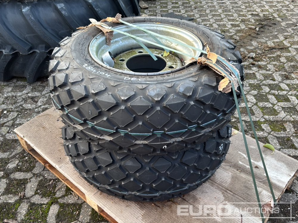 Unused Cultor 10.0/75-15.3 Tyre & Rim (2 of) - Ελαστικό: φωτογραφία 1 Unused Cultor 10.0/75-15.3 Tyre & Rim (2 of) - Ελαστικό: φωτογραφία 1
