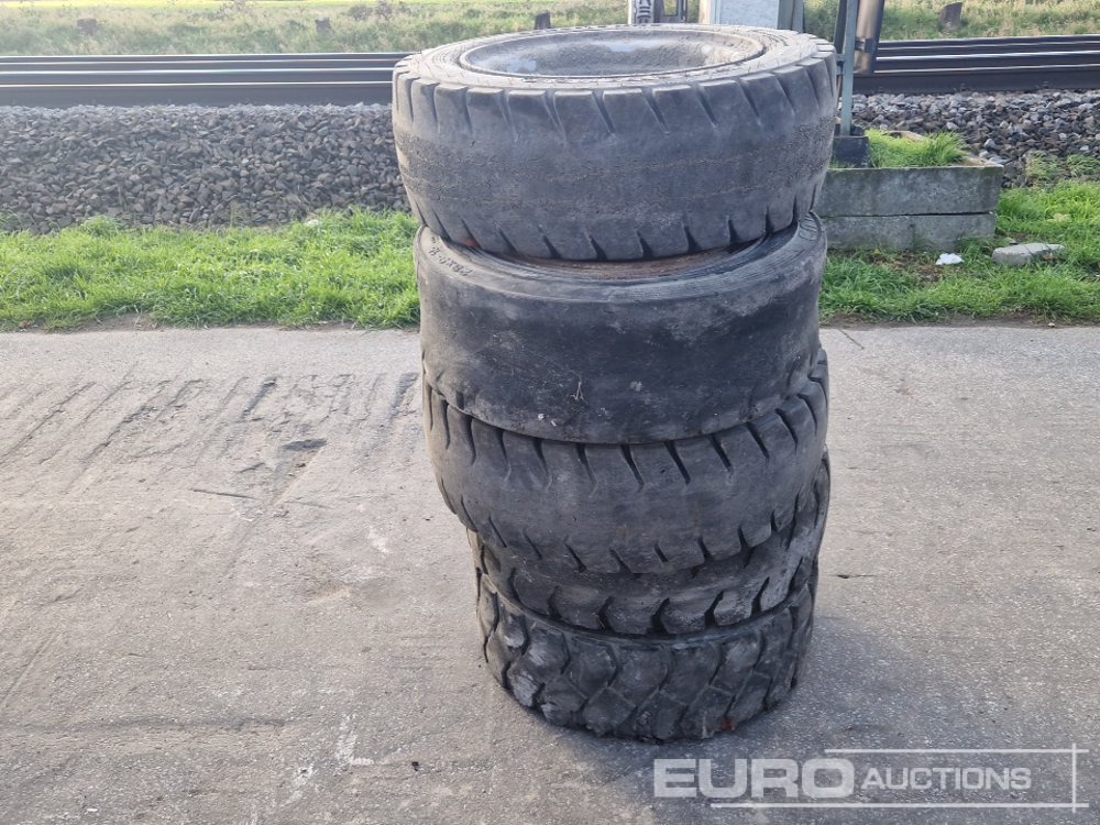 Various Tyres (5 of) - Ελαστικό: φωτογραφία 1 Various Tyres (5 of) - Ελαστικό: φωτογραφία 1