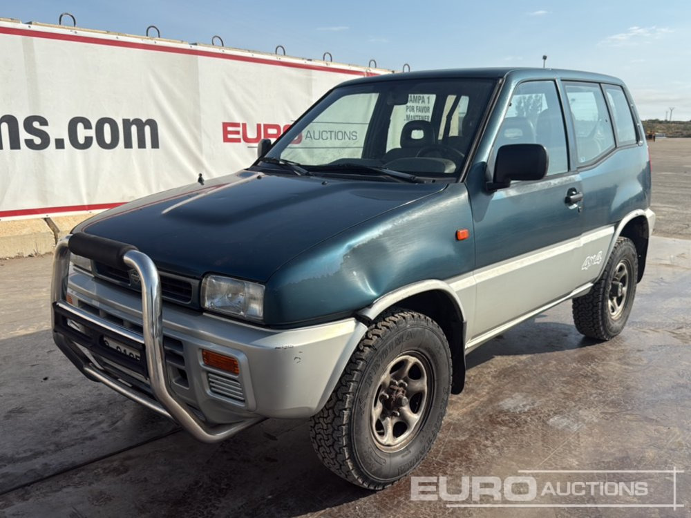 1995 Nissan Terrano II - SUV: φωτογραφία 1 1995 Nissan Terrano II - SUV: φωτογραφία 1