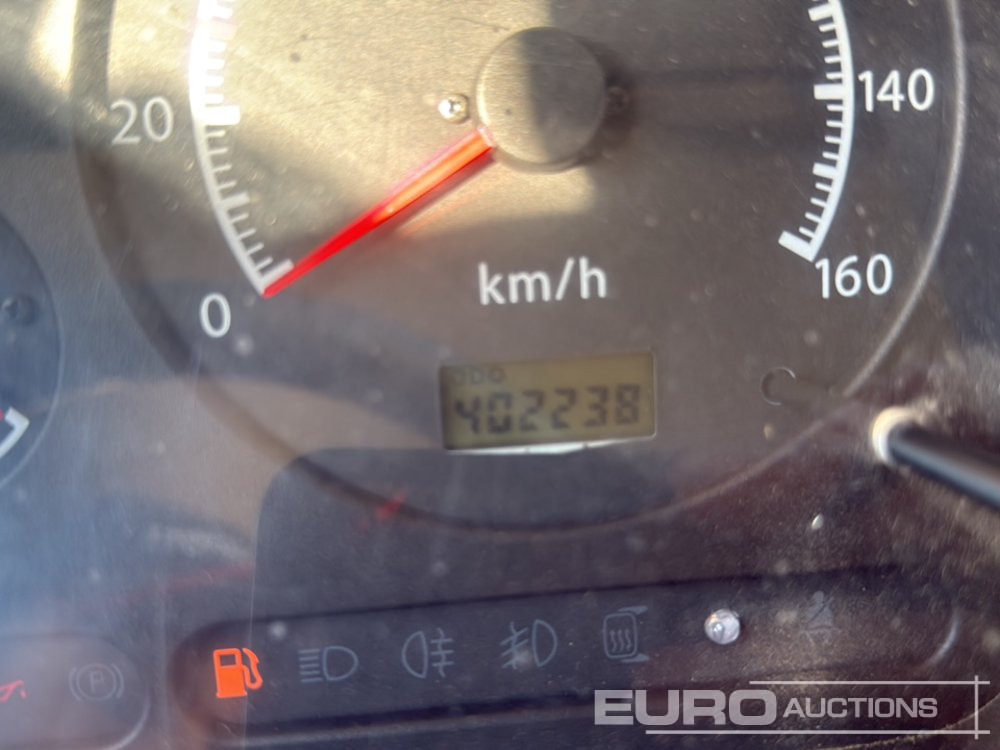 Φορτηγό με ανοιχτή καρότσα 2004 Nissan Cabstar: φωτογραφία 43